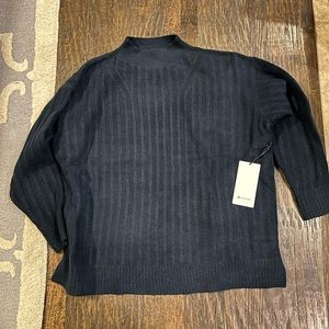 Lululemon Women’s Twin Rib Turtleneck True Navy Sweater NWT Size 20